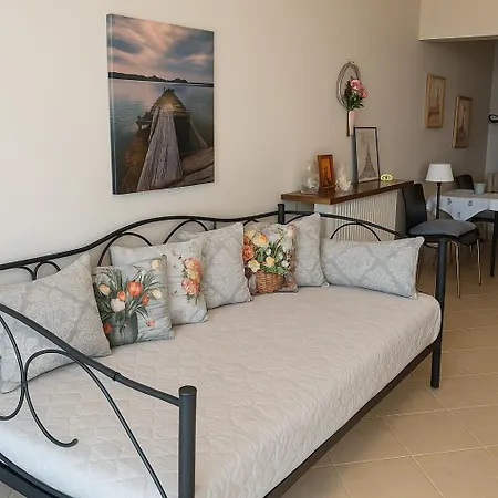 Stella's Seaview Getaway - 100m To Theologos *